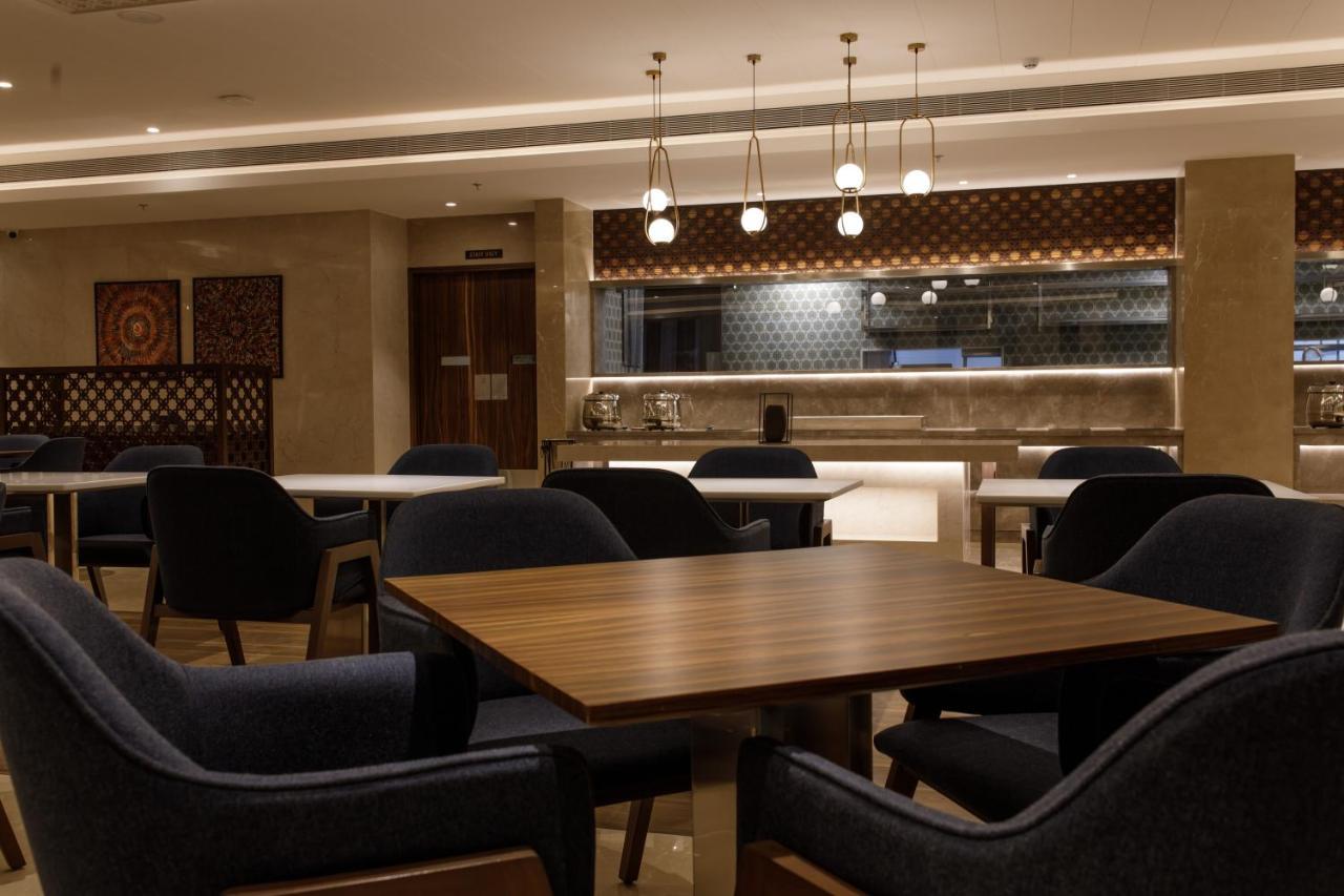 Sayaji Jamnagar Hotel ภายนอก รูปภาพ