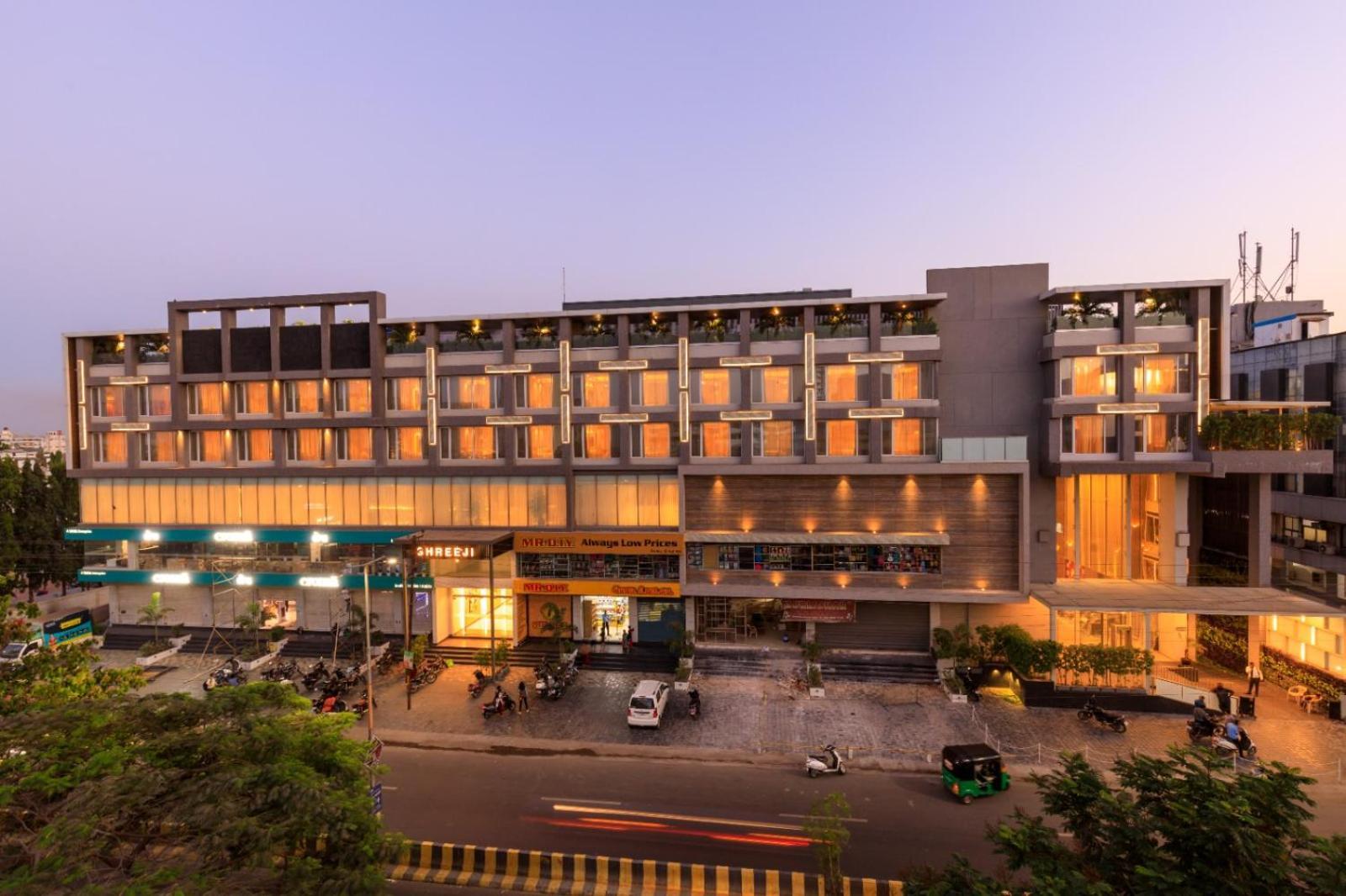 Sayaji Jamnagar Hotel ภายนอก รูปภาพ